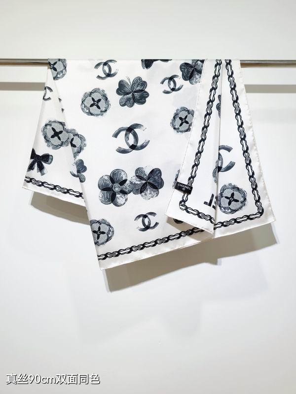 Chanel silk scarf 90X90cm E53 (4)