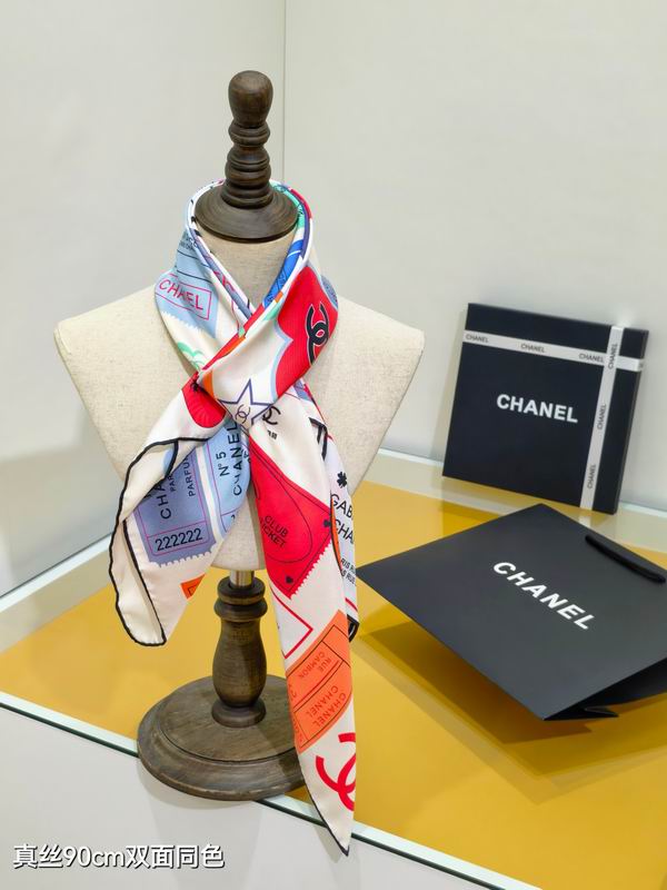 Chanel silk scarf 90X90cm E54 (11)