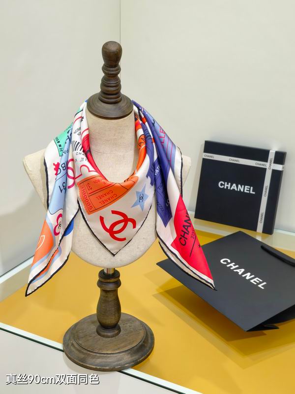 Chanel silk scarf 90X90cm E54 (12)