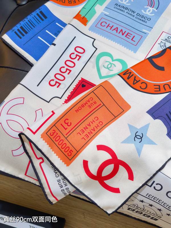 Chanel silk scarf 90X90cm E54 (15)