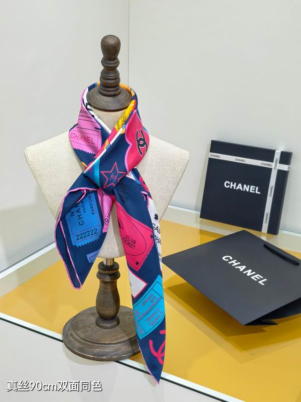 Chanel silk scarf 90X90cm E54 (2)