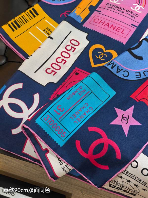 Chanel silk scarf 90X90cm E54 (6)