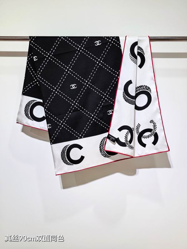 Chanel silk scarf 90X90cm E55 (3)