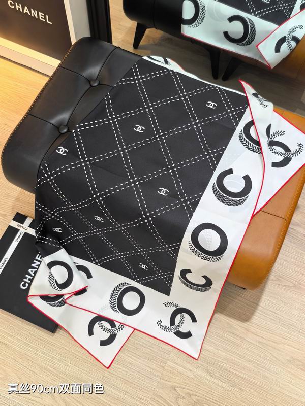 Chanel silk scarf 90X90cm E55 (7)
