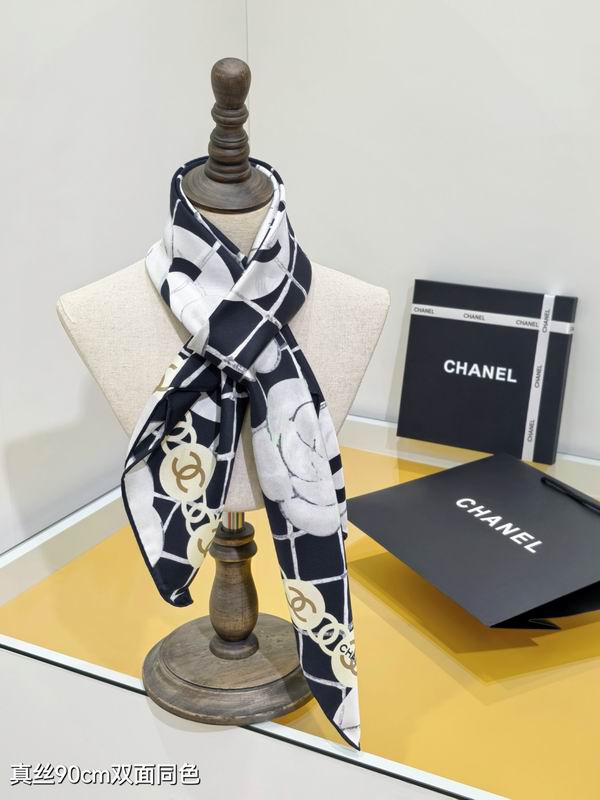 Chanel silk scarf 90X90cm E63 (2)