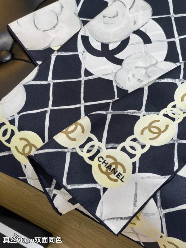 Chanel silk scarf 90X90cm E63 (6)
