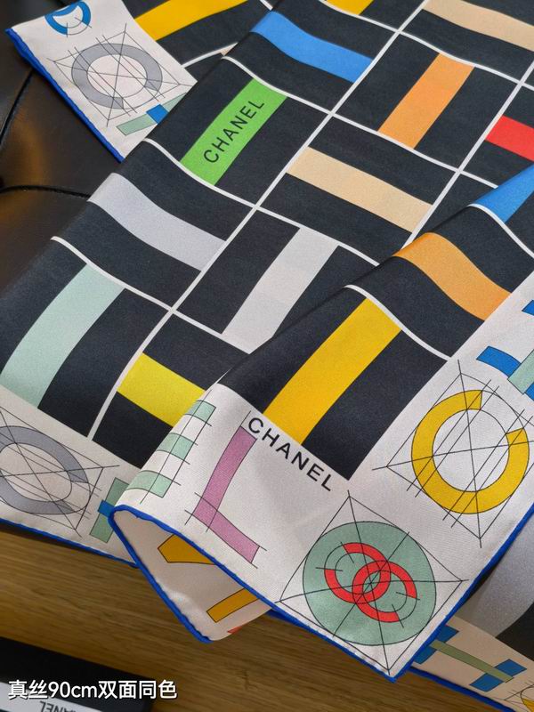 Chanel silk scarf 90X90cm E64 (6)