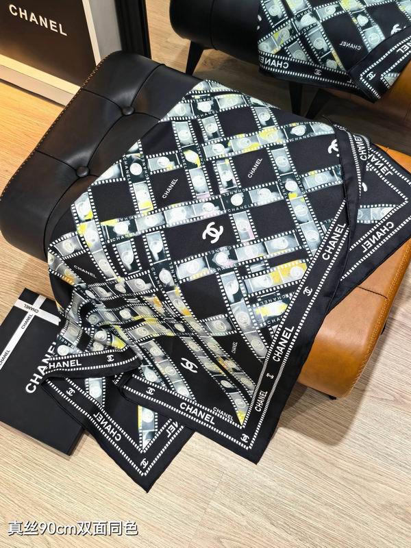 Chanel silk scarf 90X90cm E65 (7)