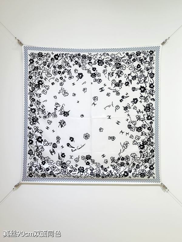 Chanel silk scarf 90X90cm E66 (9)