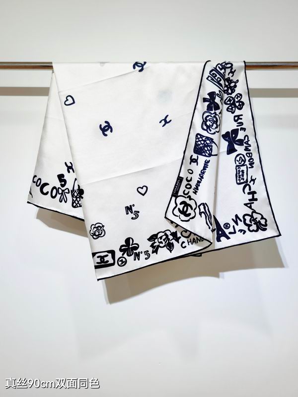 Chanel silk scarf 90X90cm E67 (4)