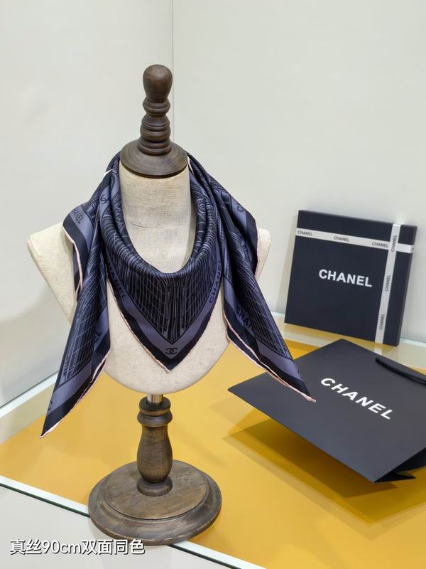 Chanel silk scarf 90X90cm E69 (3)