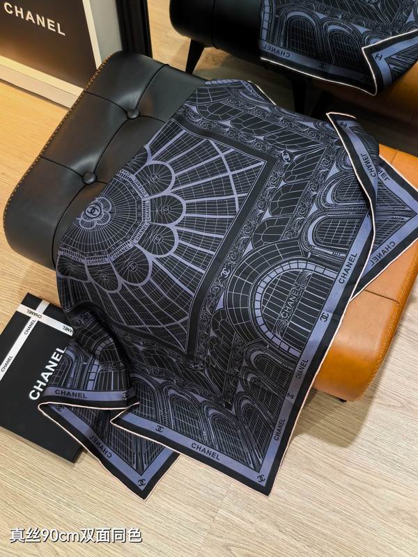 Chanel silk scarf 90X90cm E69 (7)