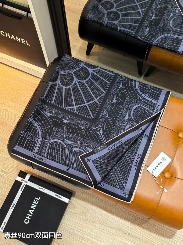 Chanel silk scarf 90X90cm E69 (8)