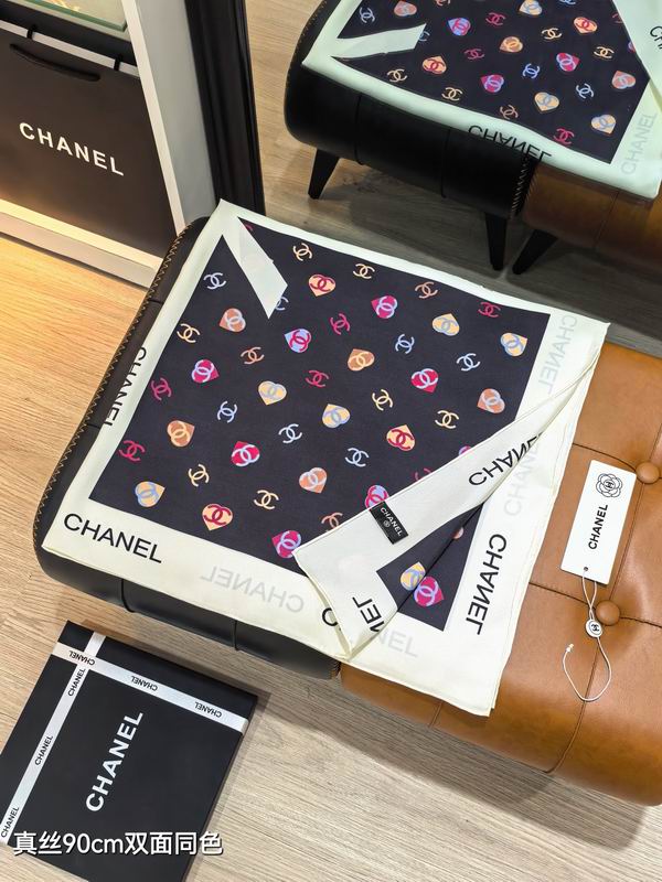 Chanel silk scarf 90X90cm E72 (9)