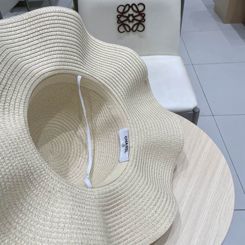 Chanel top hat (202)