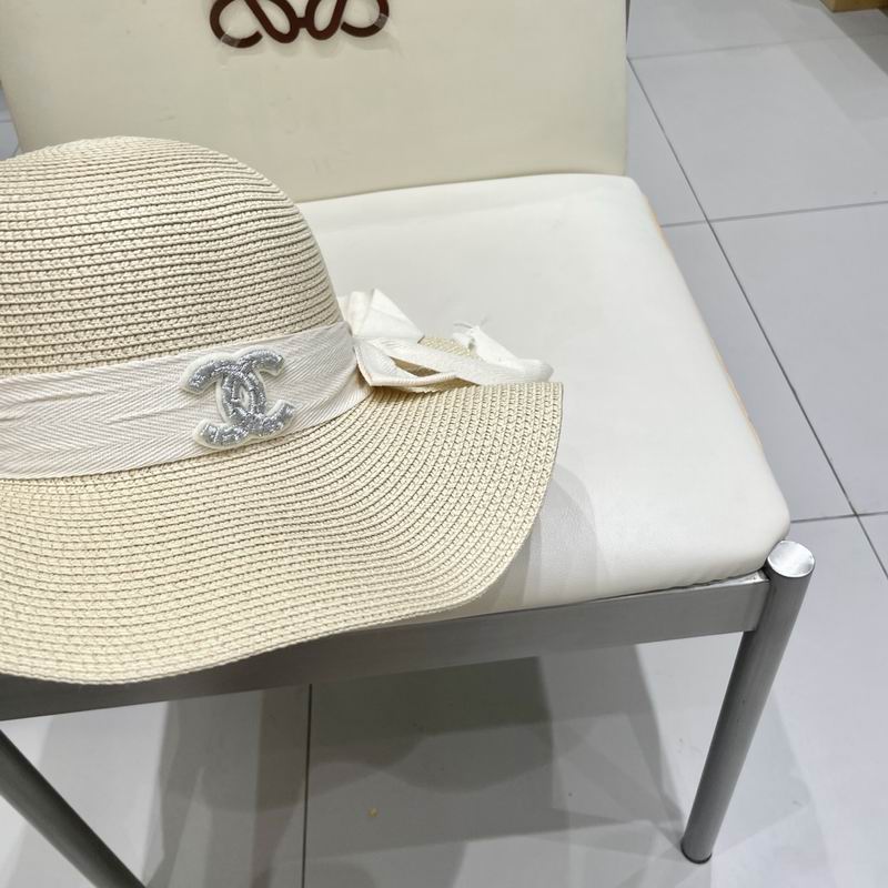 Chanel top hat (299)