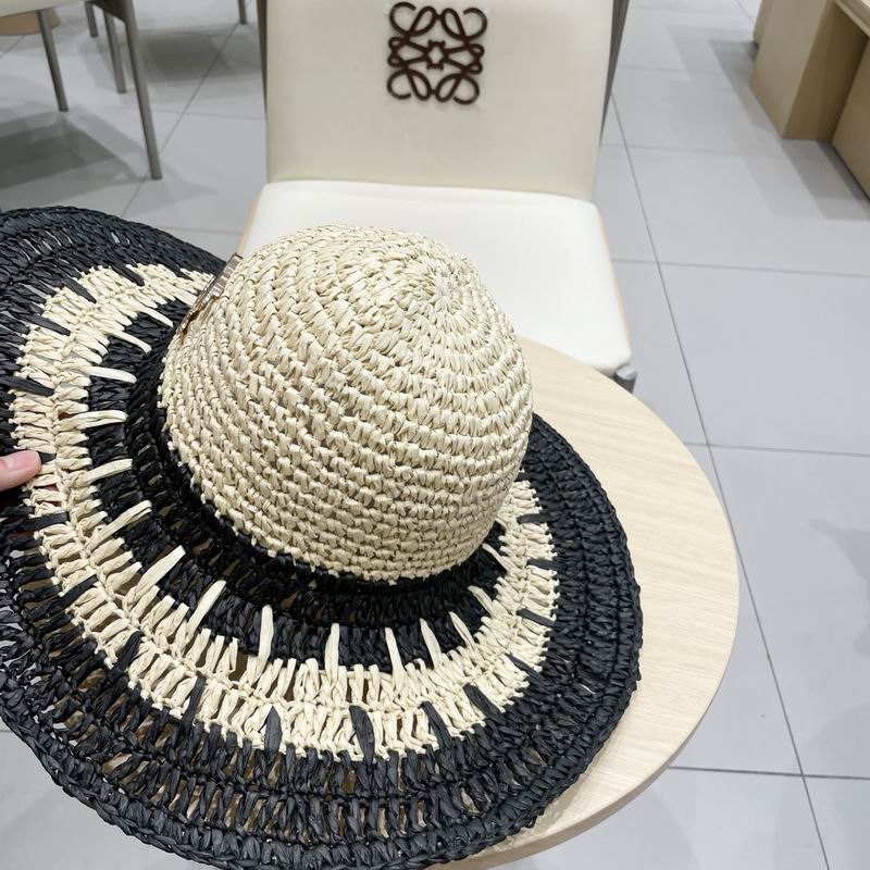 Chanel top hat (305)