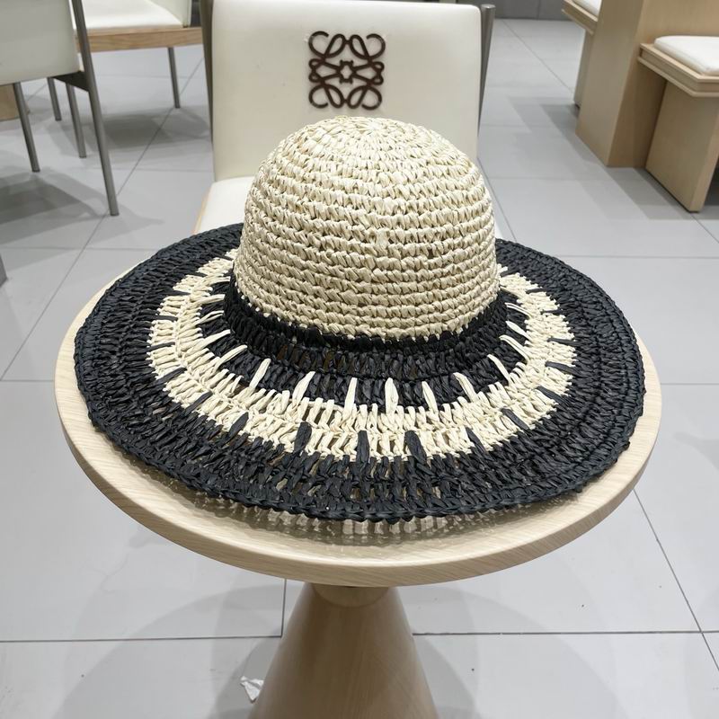 Chanel top hat (310)