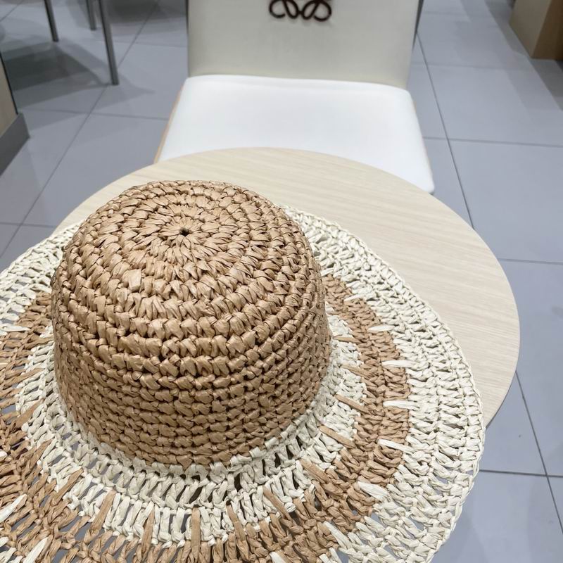 Chanel top hat (318)