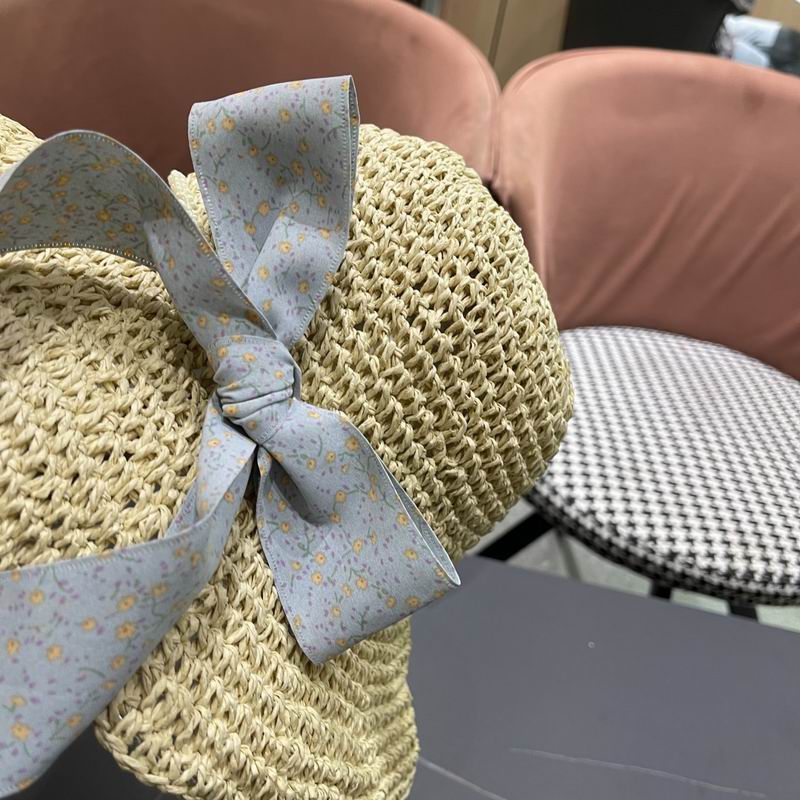 Chanel top hat (374)