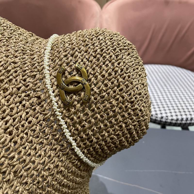 Chanel top hat (387)