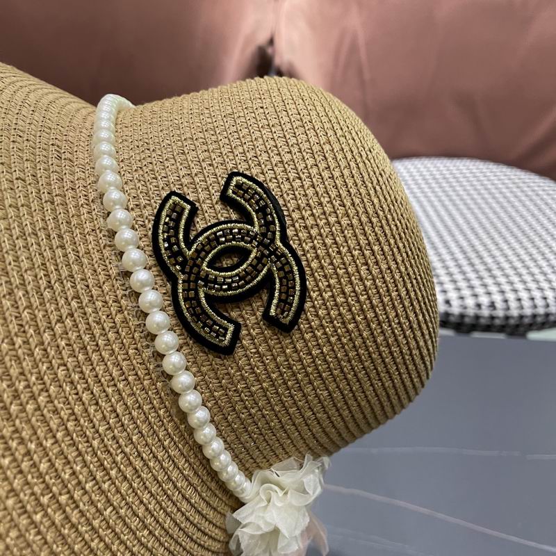 Chanel top hat (406)