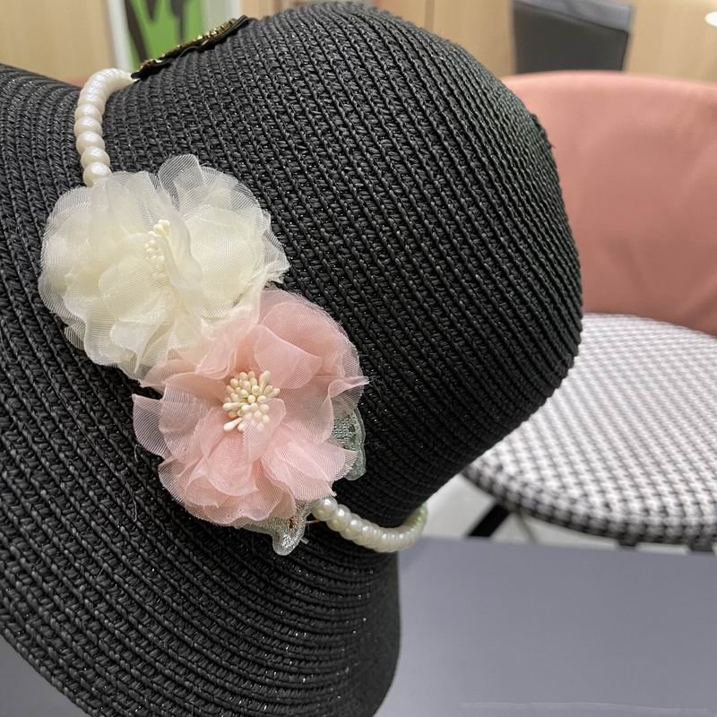 Chanel top hat (416)