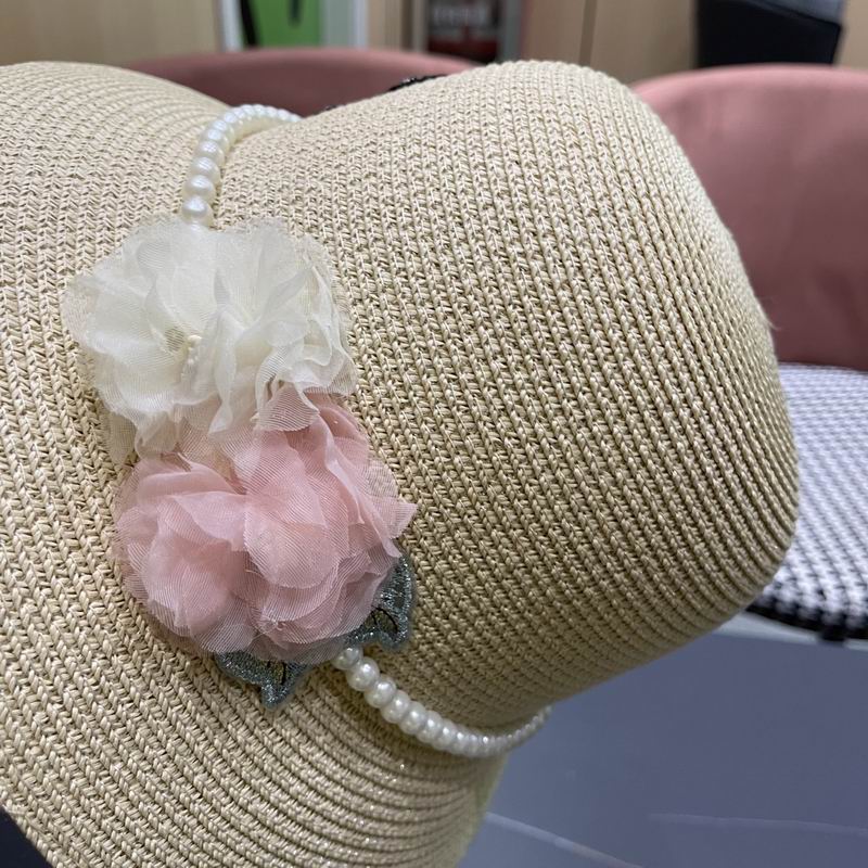 Chanel top hat (438)