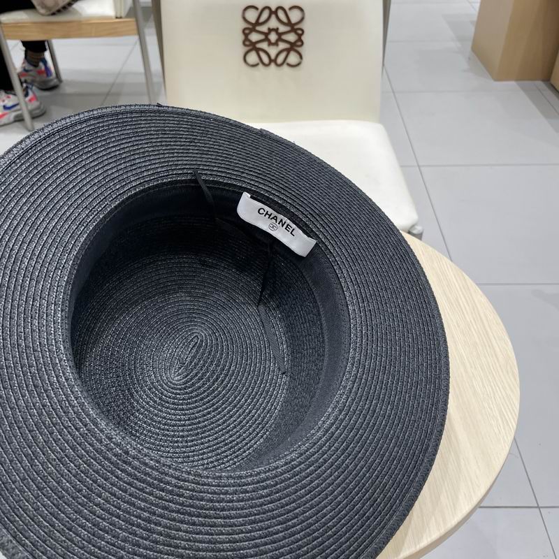 Chanel top hat (505)