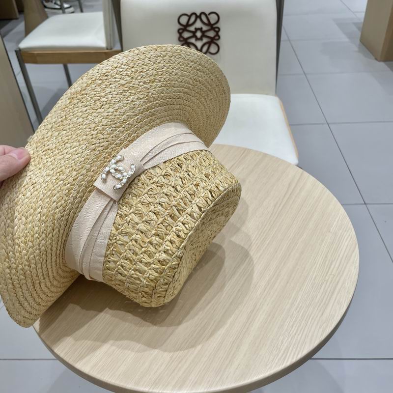 Chanel top hat (552)