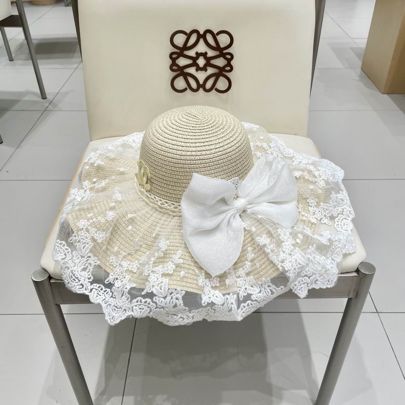 Chanel top hat (584)