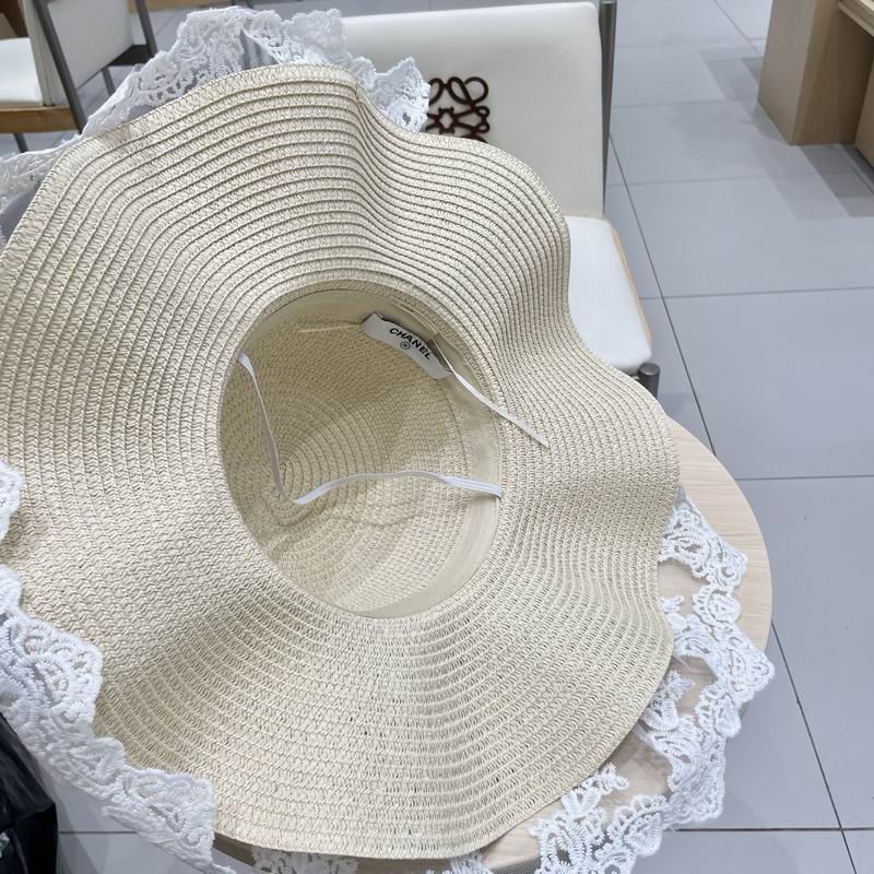 Chanel top hat (587)