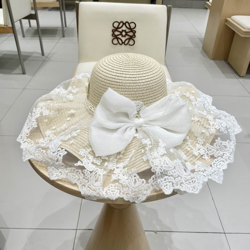 Chanel top hat (590)