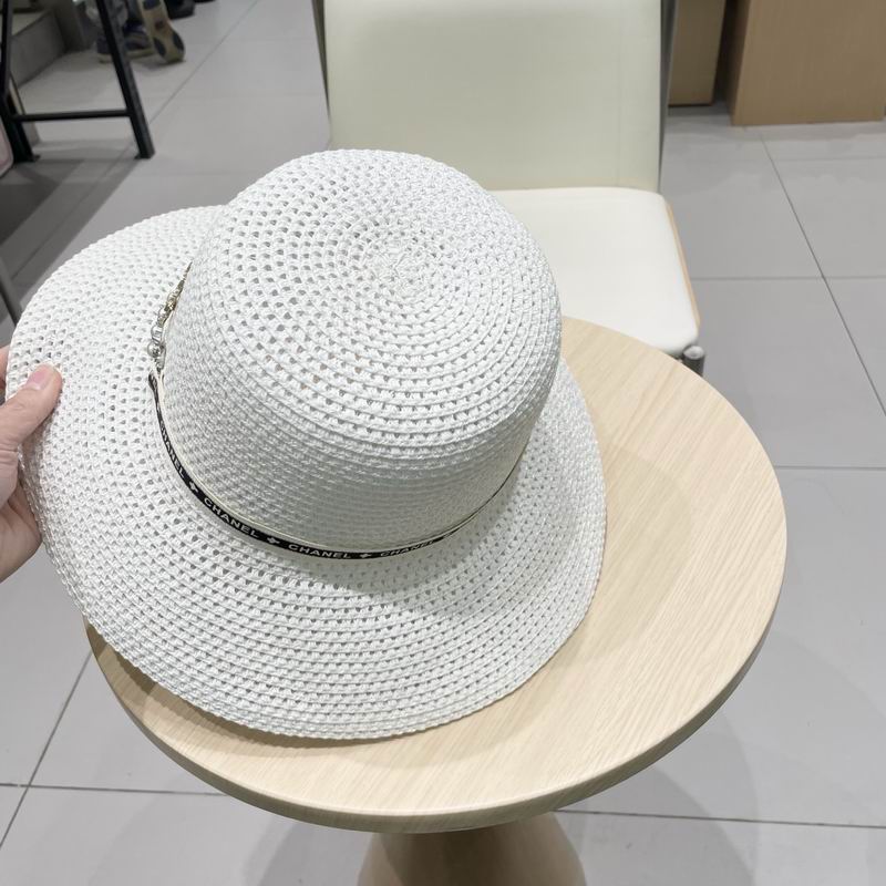 Chanel top hat (653)