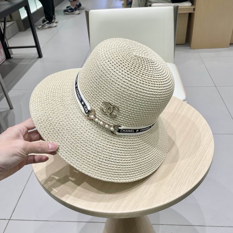Chanel top hat (668)