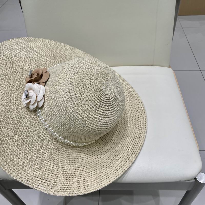 Chanel top hat (684)