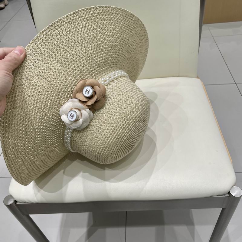 Chanel top hat (686)