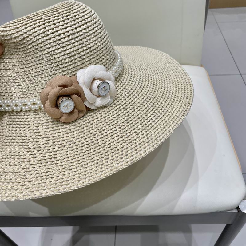 Chanel top hat (687)