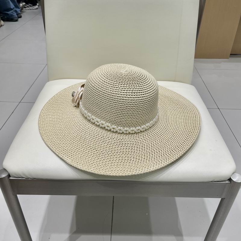 Chanel top hat (688)