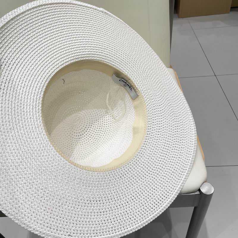 Chanel top hat (690)