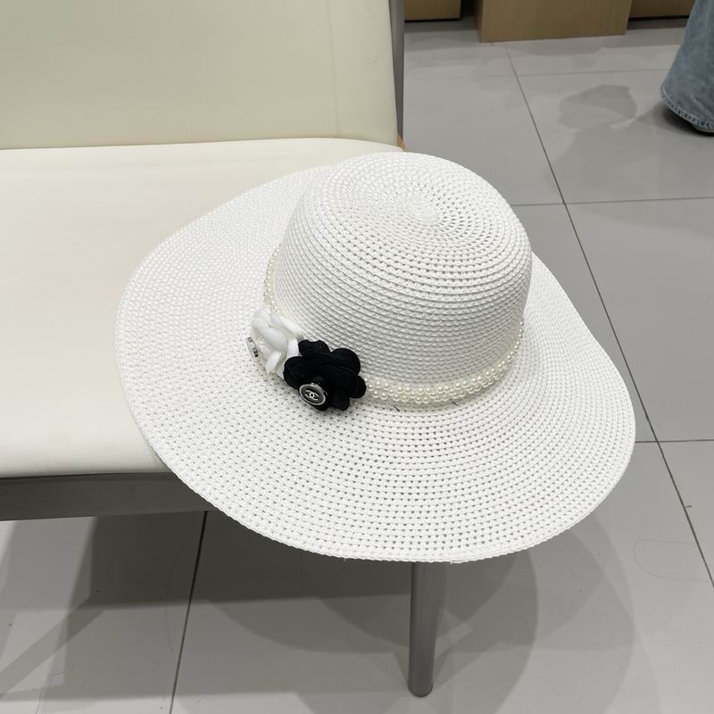 Chanel top hat (693)