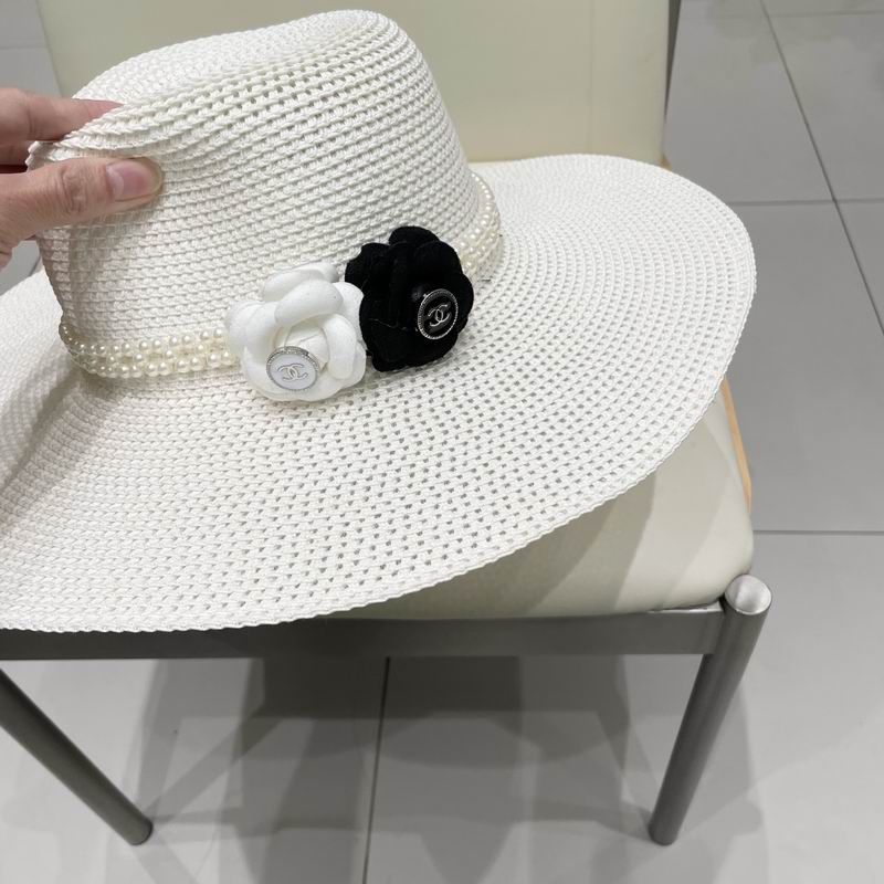 Chanel top hat (695)