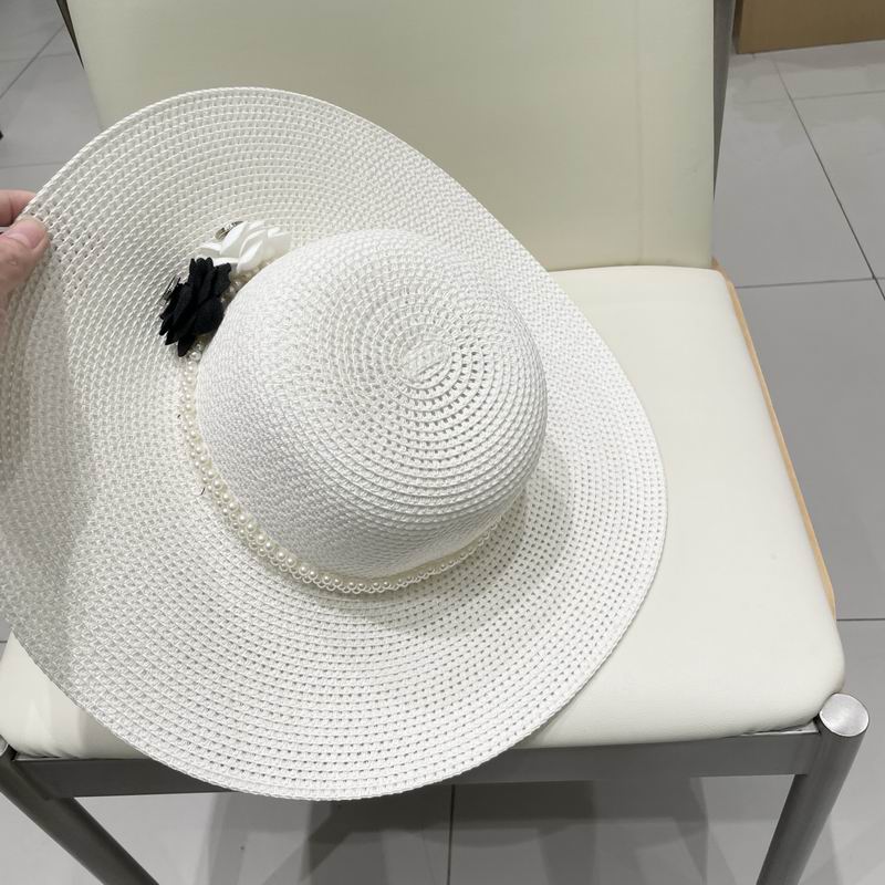 Chanel top hat (696)