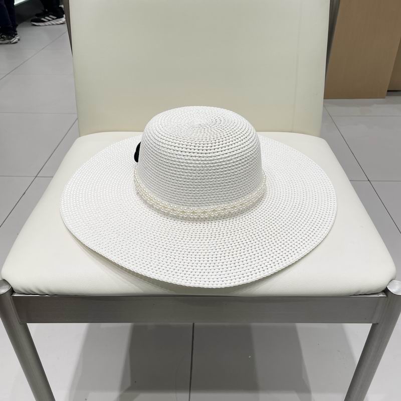 Chanel top hat (697)