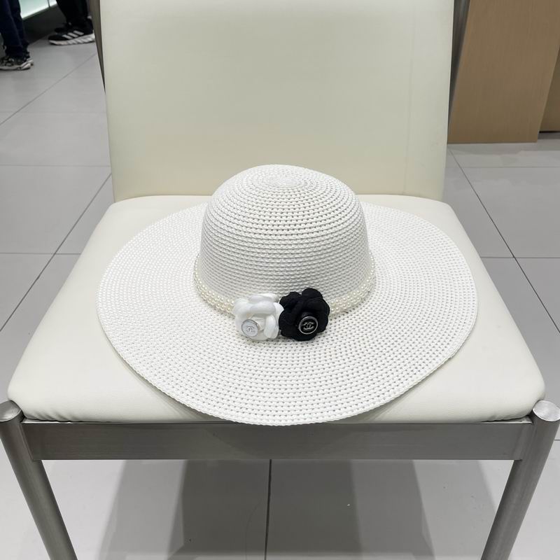 Chanel top hat (698)