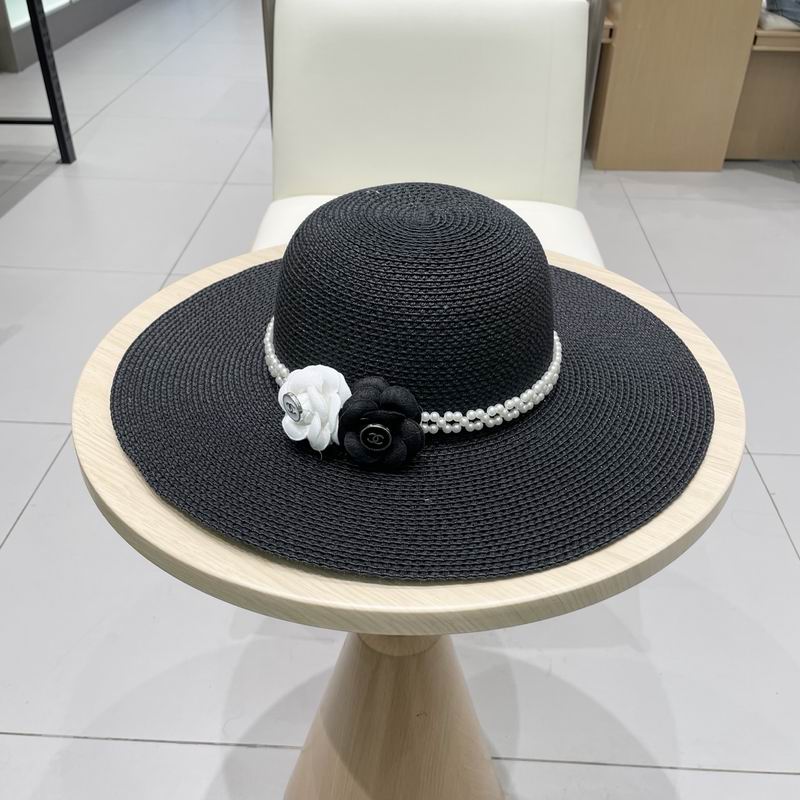 Chanel top hat (699)