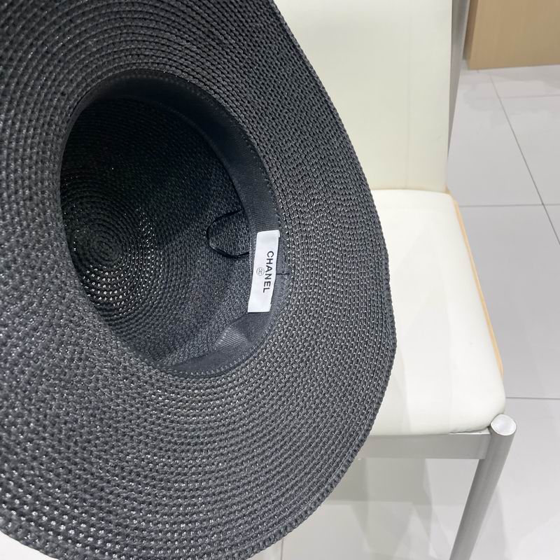 Chanel top hat (700)