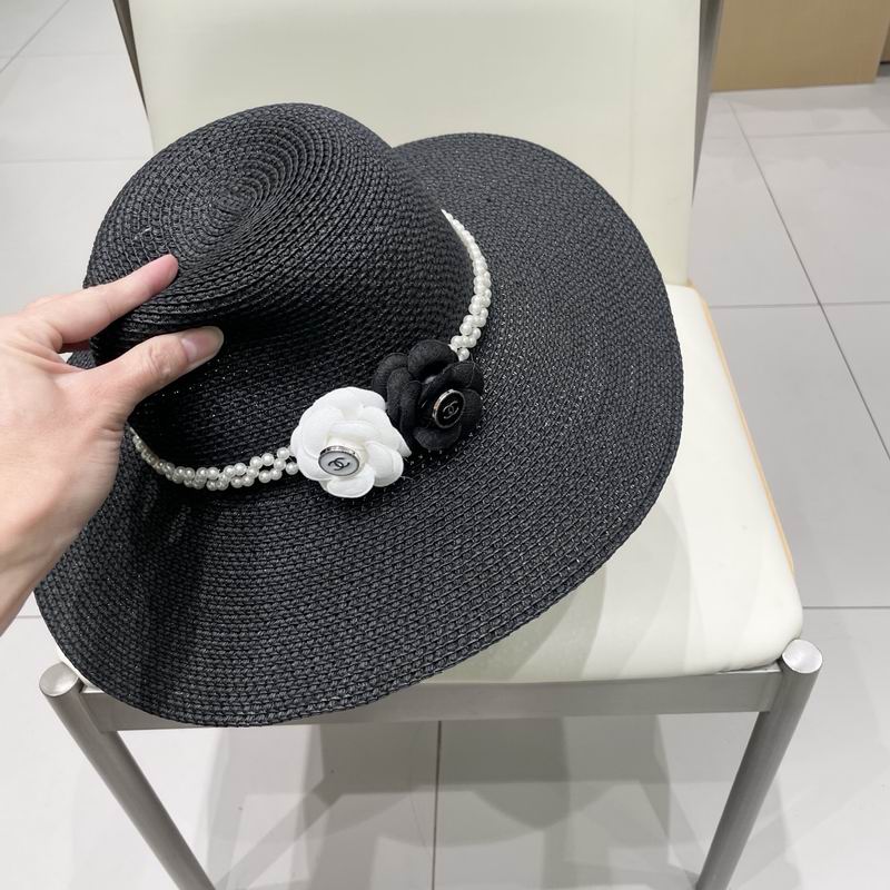 Chanel top hat (702)
