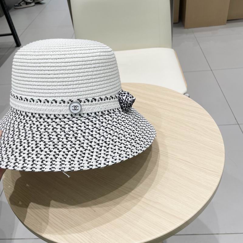 Chanel top hat (711)