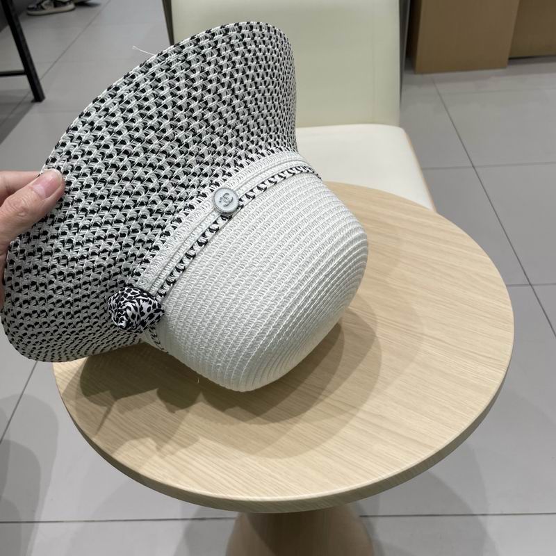 Chanel top hat (715)